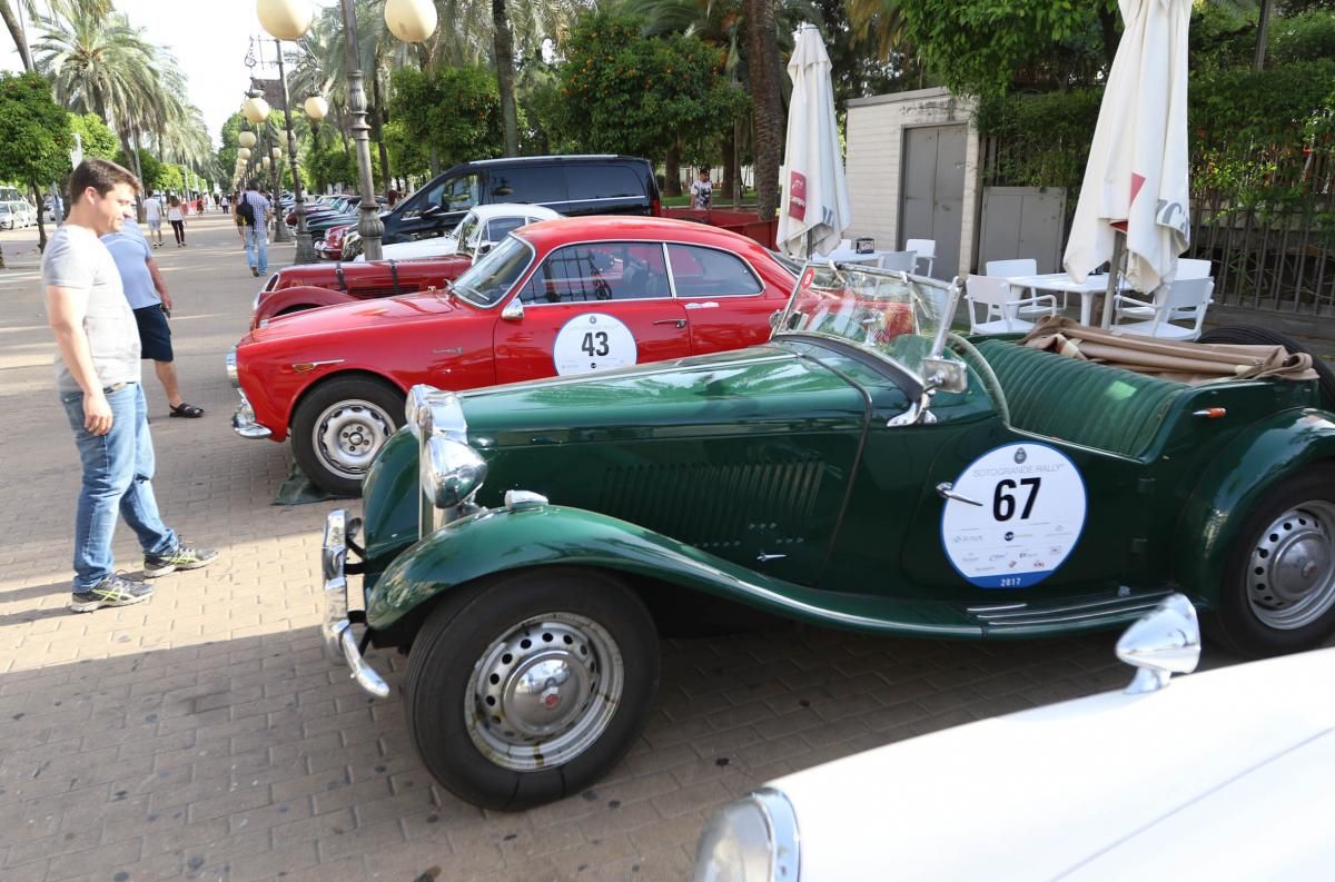 Fotogalería / Coches clásicos del Sotogrande Grand Prix llegan a Córdoba