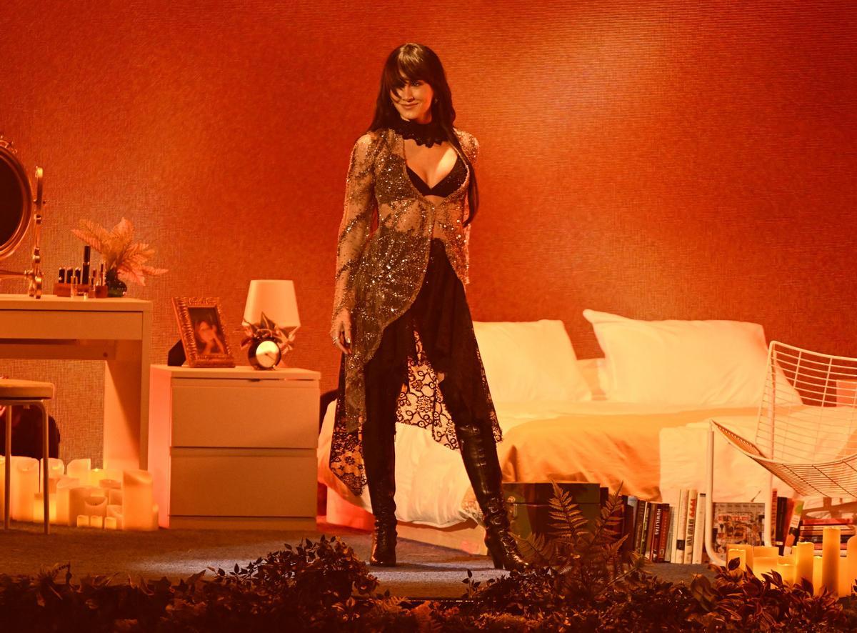 Aitana también actuó en los Latin Grammy 2025
