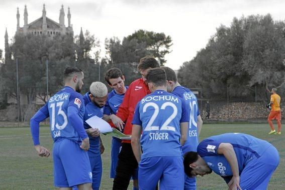 Der Schiedsrichter der Partie Atlético Baleares gegen VfL Bochum hat das Testspiel auf Mallorca am Mittwoch (10.1.) abgebrochen.