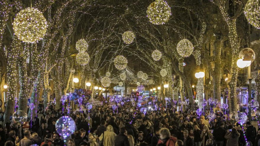 El coste del encendido de las luces navideñas se dispara de 10.000 a 96.000 € en 4 años