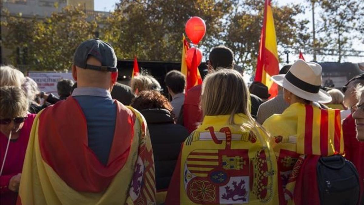 zentauroepp46161010 barcelona 06 12 2018 manifestacion convocada por espa a i ca191205170548