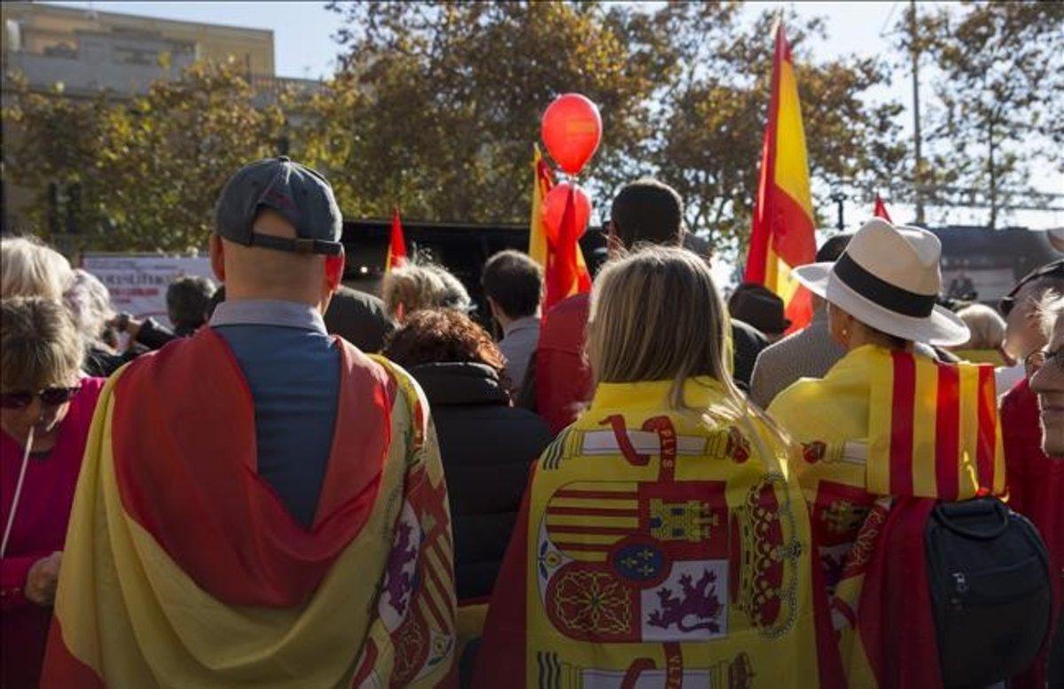 zentauroepp46161010 barcelona 06 12 2018 manifestacion convocada por espa a i ca191205170548