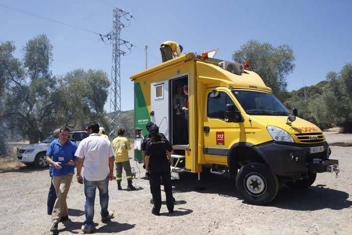 Las imágenes del incendio en el entorno del hospital de Los Morales.