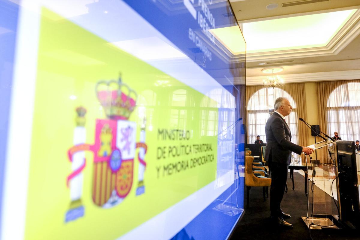 Foro de La Provincia/DLP y Prensa Ibérica con el ministro Ángel Víctor Torres