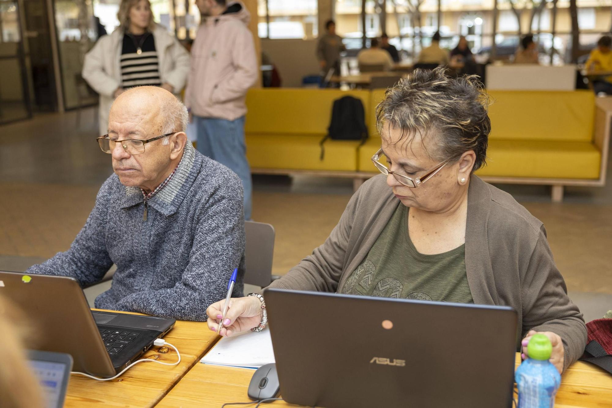 FOTOS: Así funciona un club social de Amadip: La reinvención de la integración