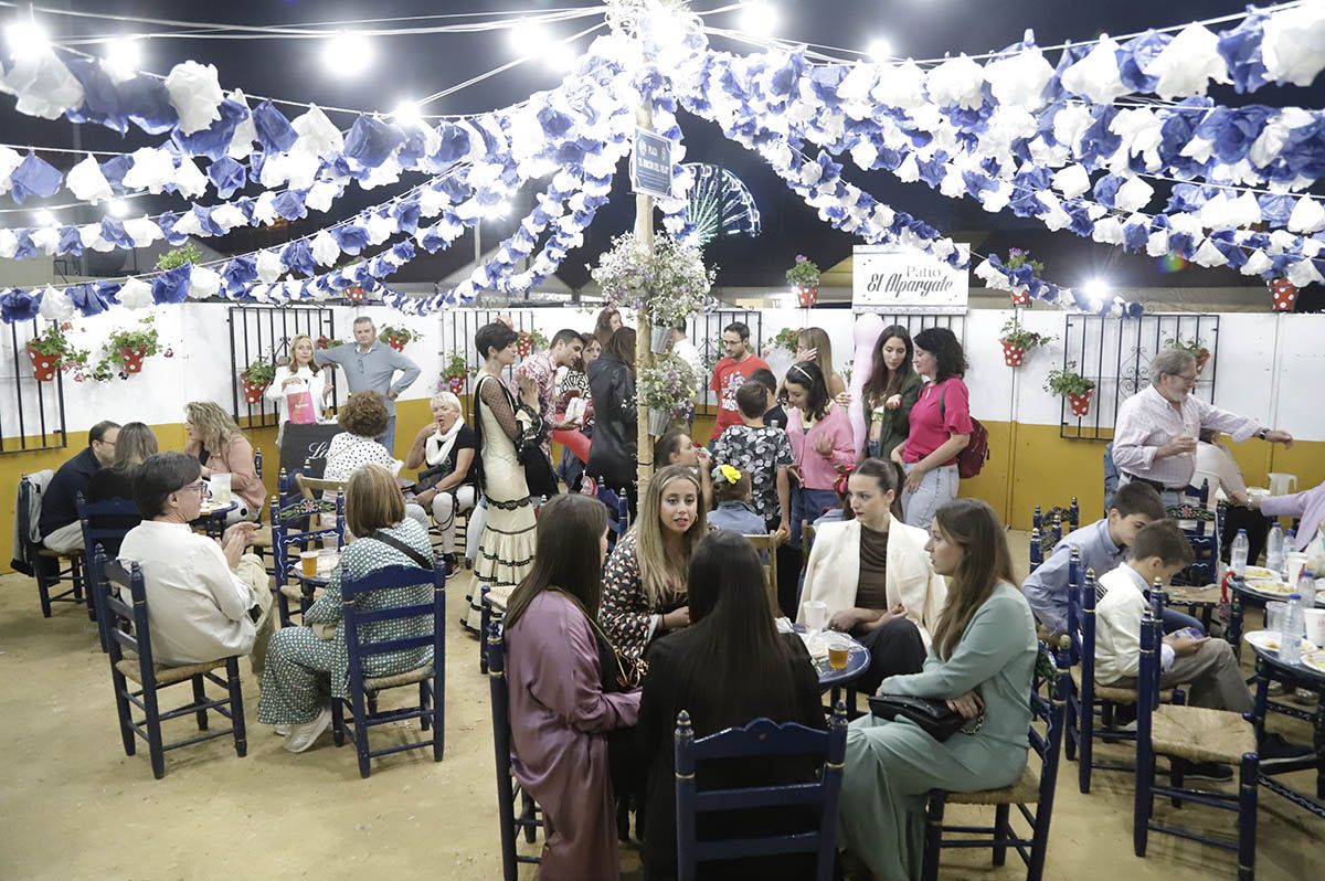 Fuegos y luz para el inicio de la Feria de Córdoba