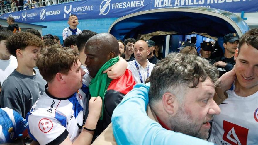 Esta es la dura sanción a la que podría enfrentarse el Avilés por lo sucedido tras su ascenso