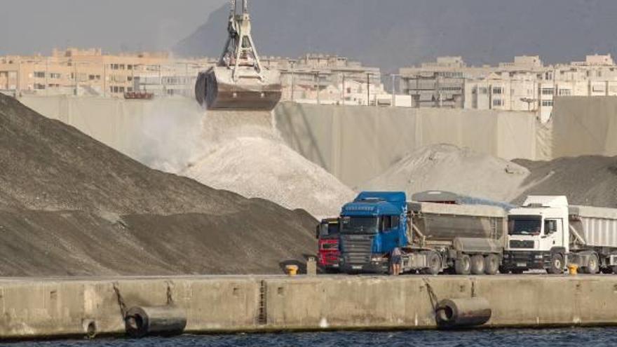 El Grupo Eiffage aspira a gestionar la futura terminal de graneles del Puerto con naves cerradas