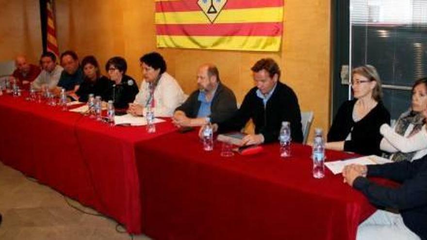 El GMI té majoria absoluta amb sis regidors, mentre que el PDeCAT té cinc edils municipals.