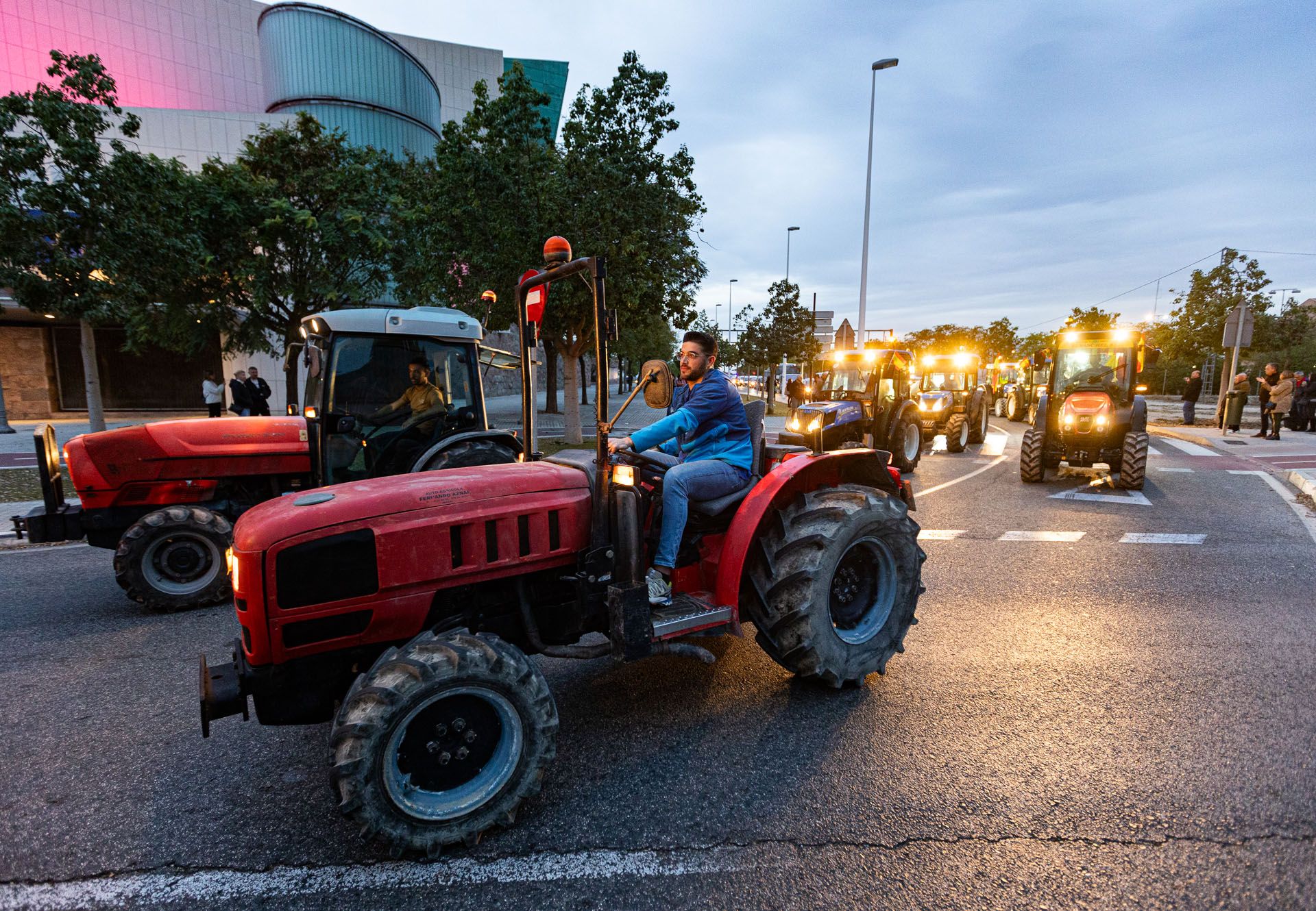 Tractorada en Crevillent y Elche