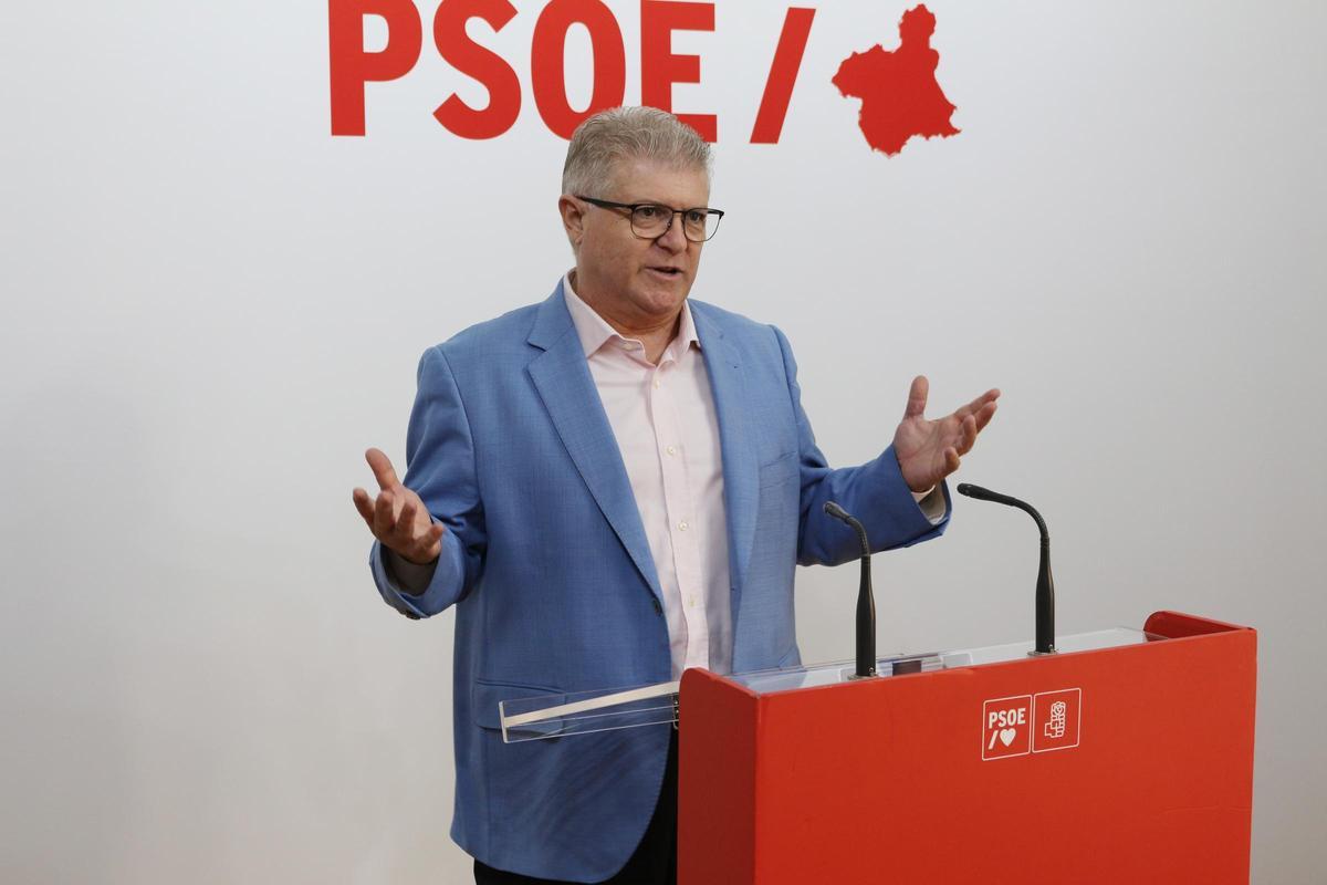 José Vélez, secretario general del PSOE en la Región.