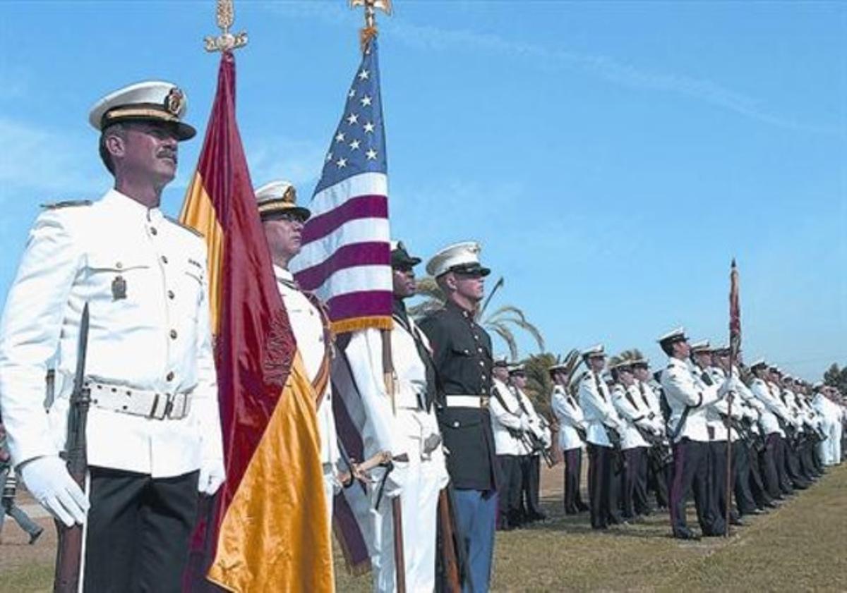 Celebració del 50è aniversari de la cooperació militar Espanya-EUA, a la base naval de Rota, el 2003.