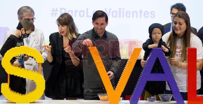 Leo Messi en la colocación de la primera piedra del SDJ Pediatric Cancer Center de Barcelona en el Hospital Sant Joan de Déu