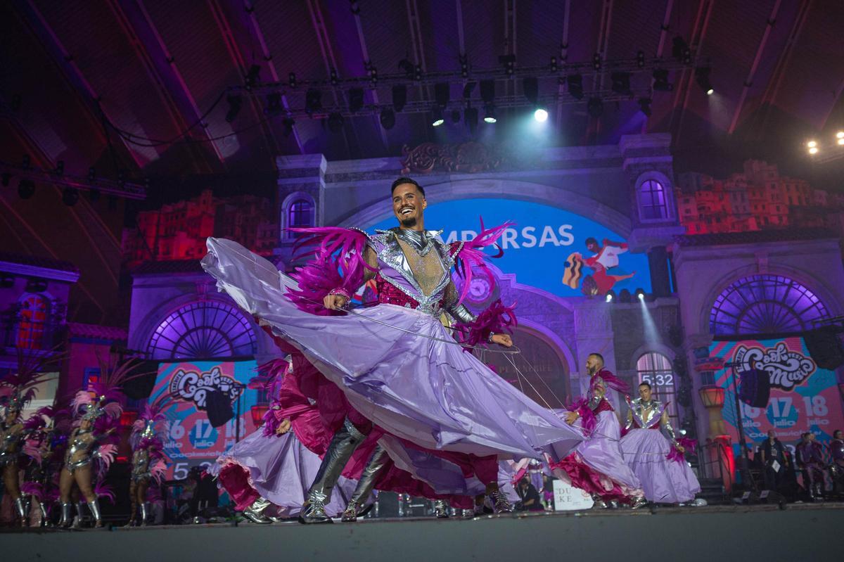 David Gómez, uno de los carismáticos bailarines de Joroperos, el día del concurso en el escenario.