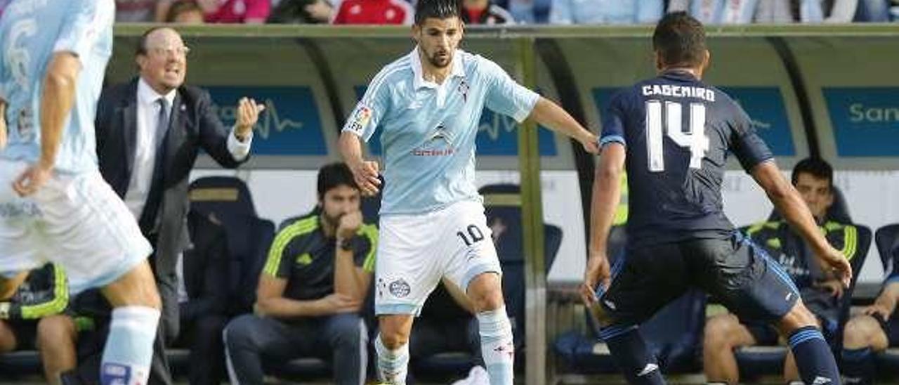 Un &quot;nolazo&quot; marca de la casa - Uno de los clásicos goles del sanluqueño que a punto estuvo de meter al Celta en un igualado partido en Balaídos contra el conjunto blanco. Recorta a un rival en el balcón del área, apunta a la cruceta y bate a Navas con una perfecta rosca Un precioso gol que infelizmente no tuvo trascedencia en el resultado.