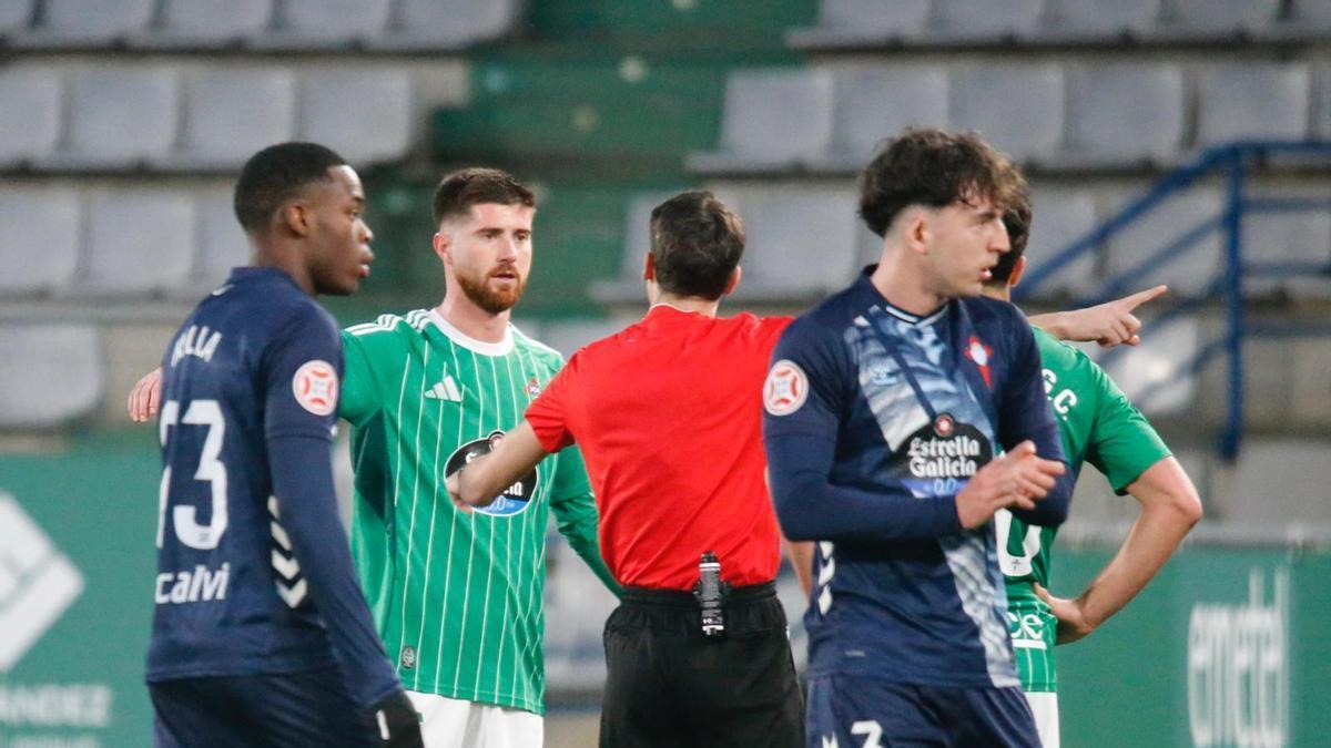 Expulsión de Álex Zalaya.