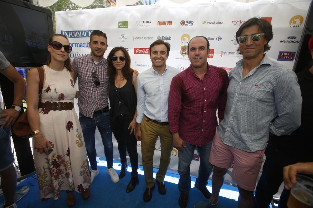 Laura Ortiz, el técnico del Hércules, Javier Portillo, el presidente, Carlos Parodi, y el técnico Dani Barroso