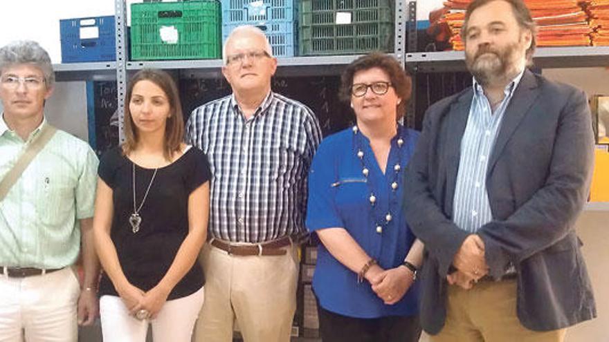 Catalina Cirer, durante su visita de ayer al centro situado en Manacor.