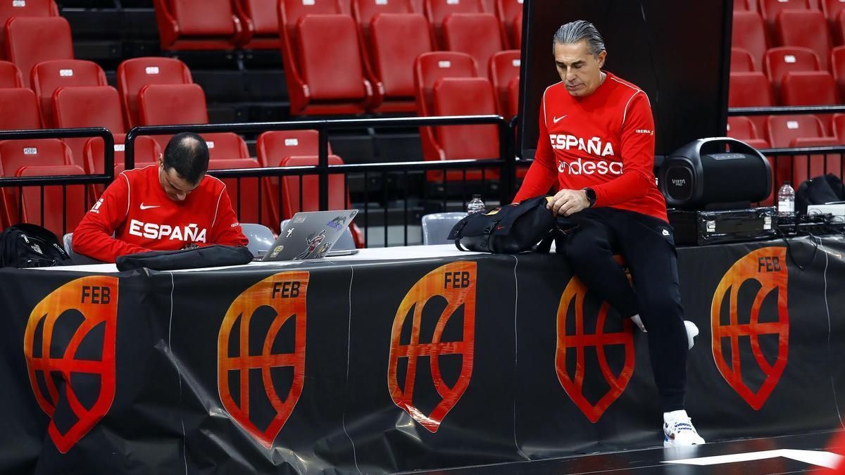 Sergio Scariolo en el Príncipe Felipe en uno de los entrenamientos de la selección.