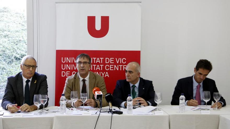 Presentació de dades de matrícula de la UVic-UCC