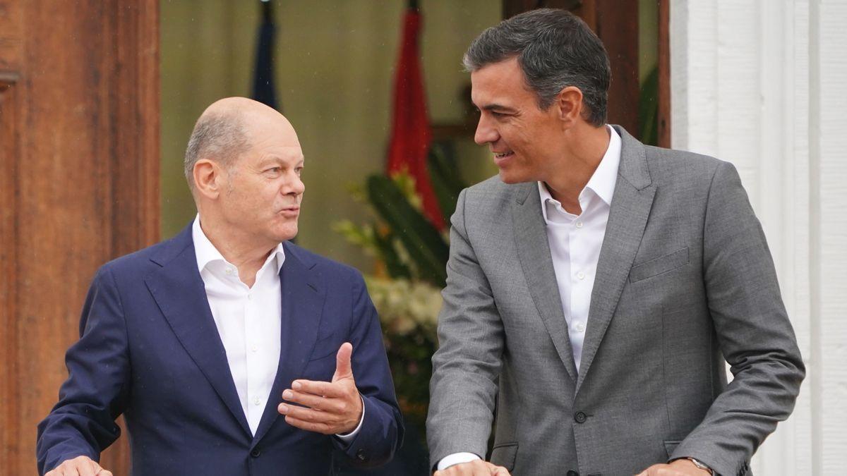 Pedro Sánchez y Olaf Scholz, en A Coruña.