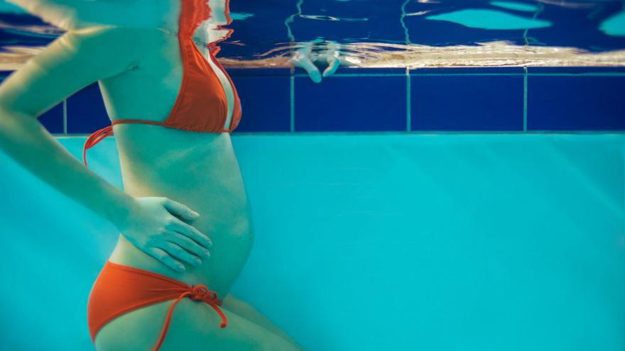 La preparación al parto, ahora también en el agua en Ibiza
