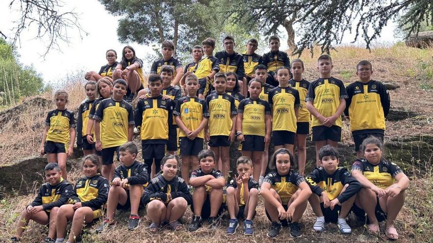Equipo de los más pequeños del Náutico O Muíño, que el sábado celebrará sus 30 años.