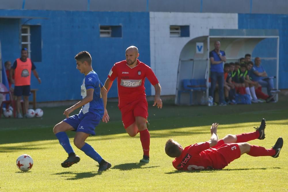 El partido entre el Real Avilés y el Praviano, en imágenes