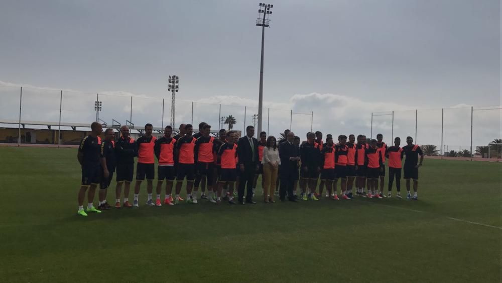 Entrenamiento de la UD Las Palmas en el campo de fútbol de El Hornillo