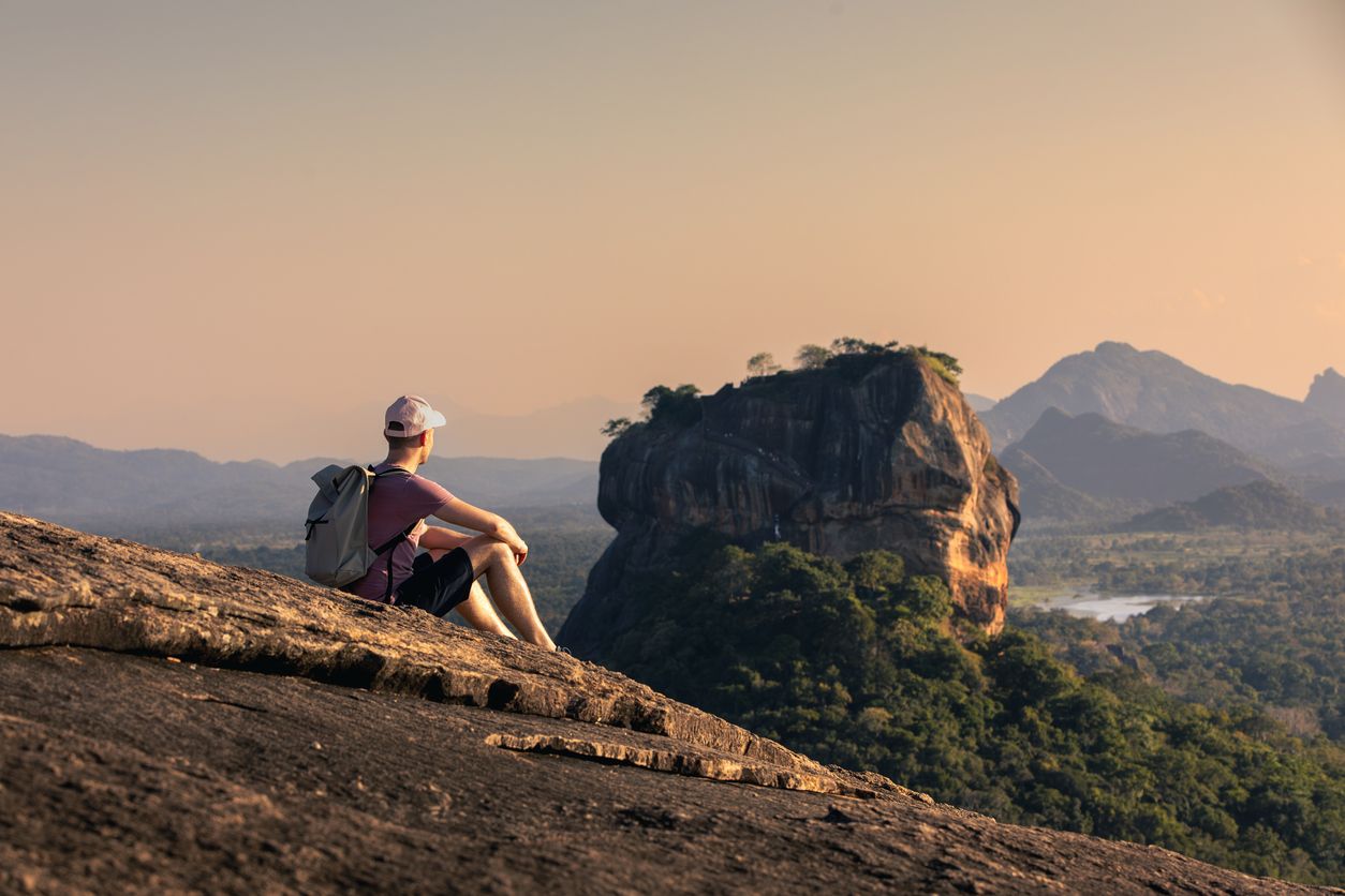 Vista a la montaña de Sigiriya.