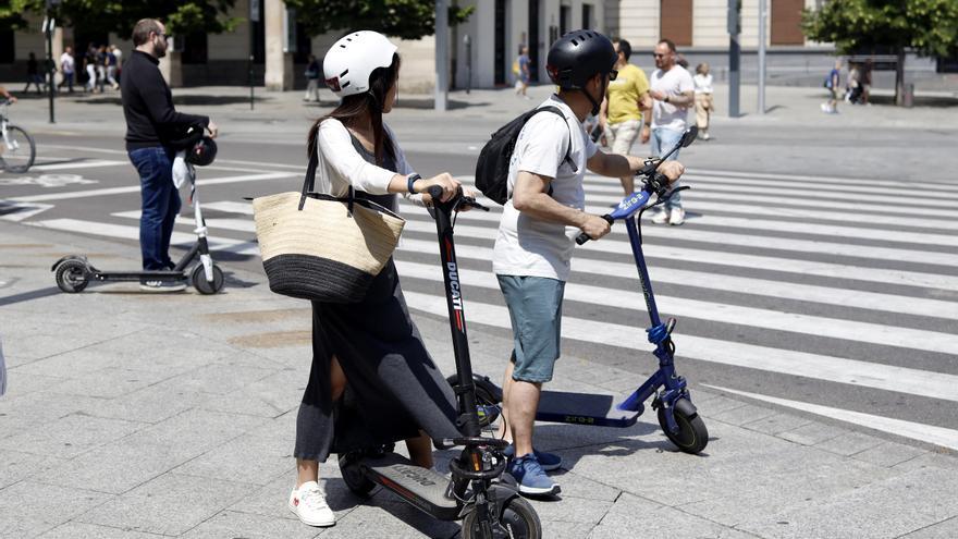 Sin motos y con pocos patinetes: la burbuja de la movilidad compartida ‘pincha’ en Zaragoza