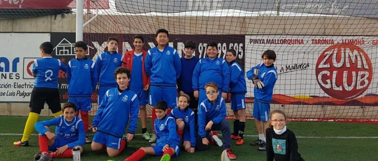 Los niños del club de fútbol de Santa Catalina, protagonistas del hallazgo de los huesos.