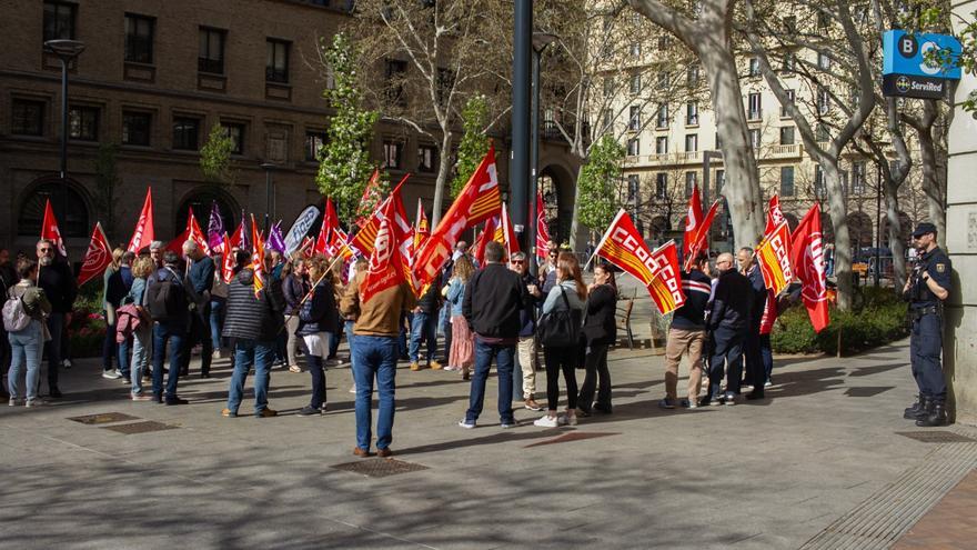 Protesta &quot;histórica&quot; en la banca: &quot;Llevo 33 años trabajando y es la primera vez que convocamos una huelga&quot;