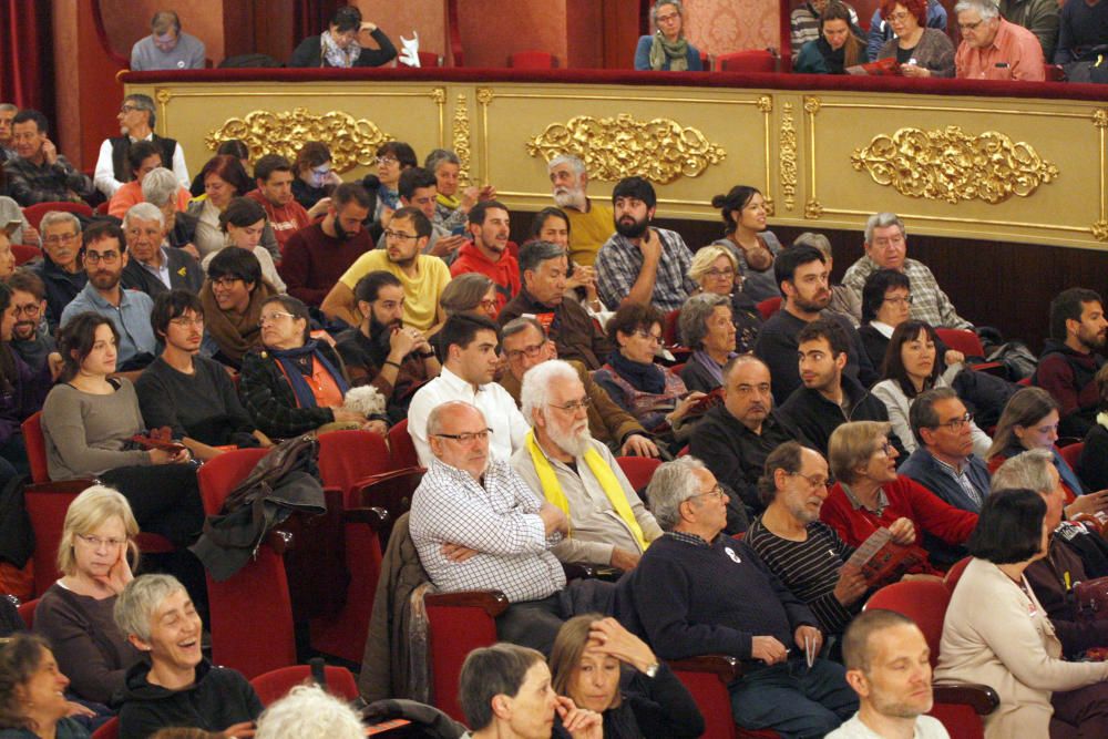 Acte de Guanyem Girona al Teatre Municipal de Girona