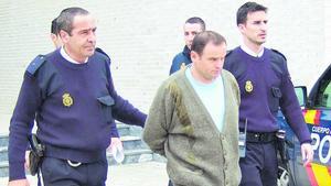 Cau per a llops de guerra