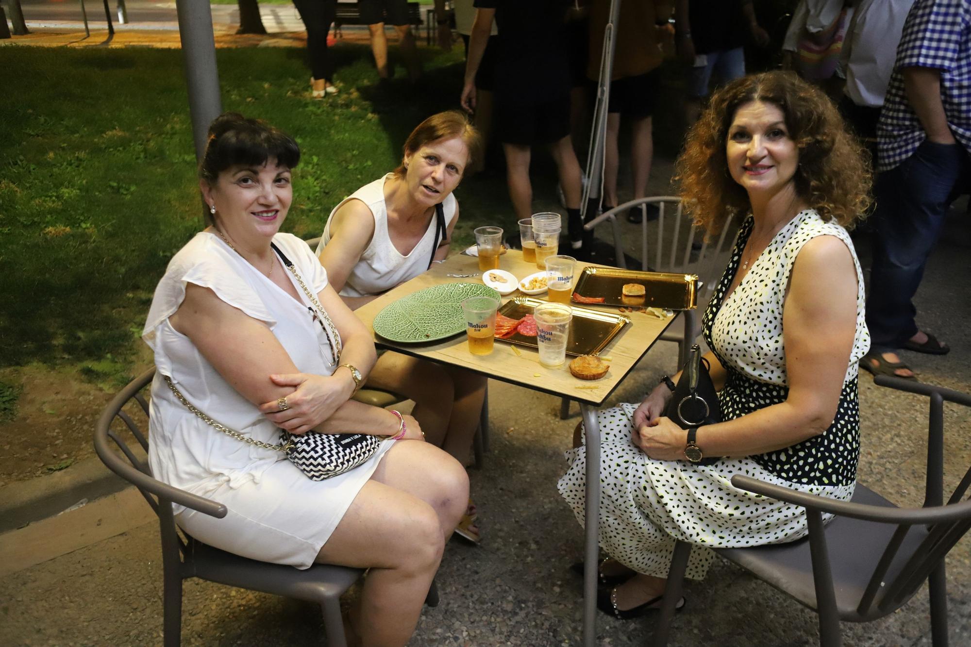 Cafetería Iguazú inaugura un grifo de cerveza hecho con una escultura de bronce