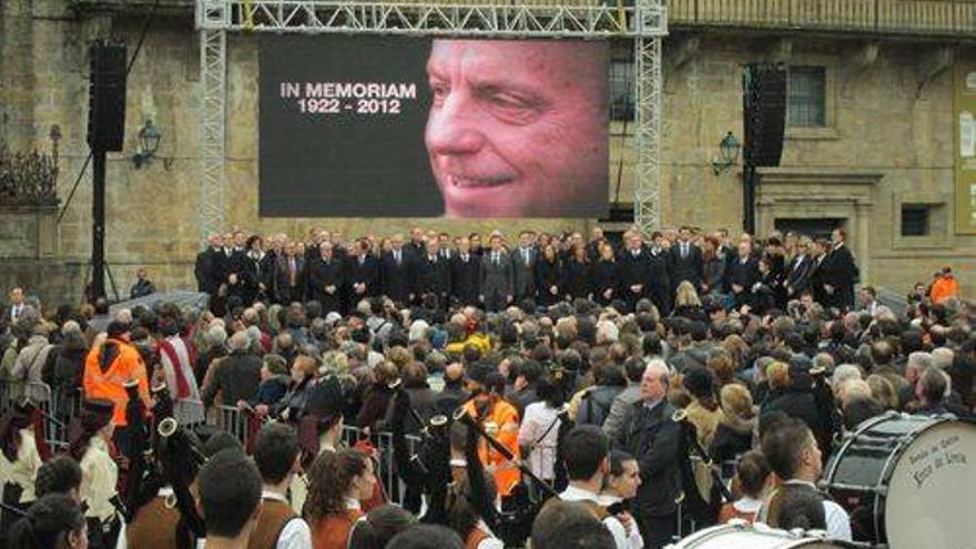 El busto de Manuel Fraga quedará instalado en el Senado el día 15