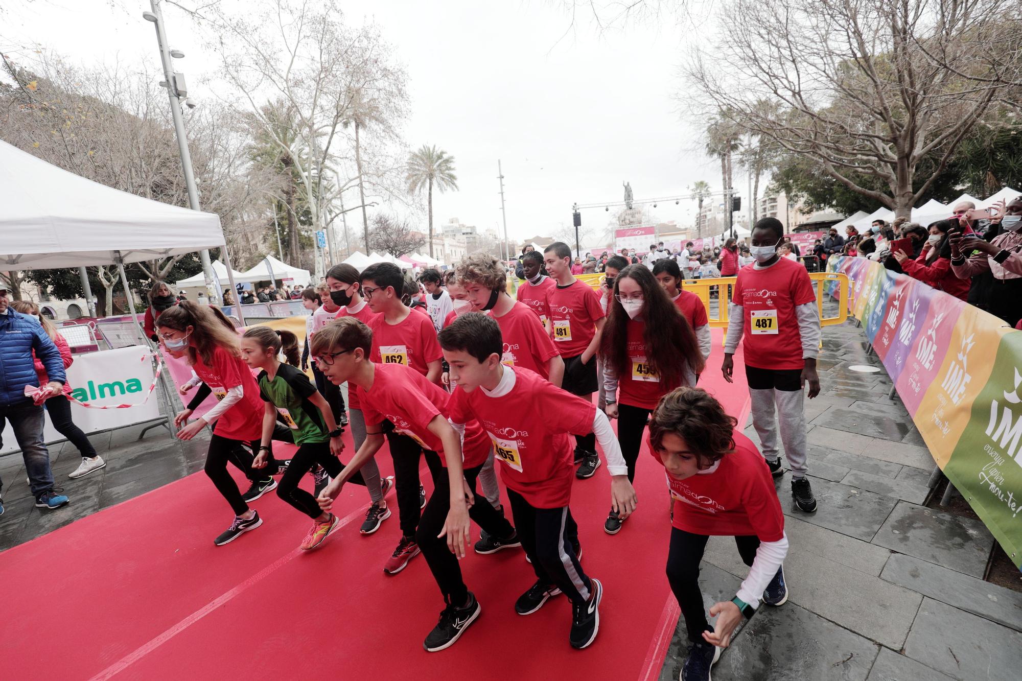 Alrededor de 2.500 personas participan en la V Cursa Popular Palmadona