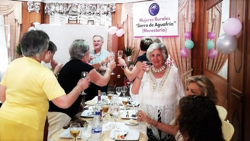 La asociación de Mujeres Rurales de Monesterio celebra su 25 aniversario