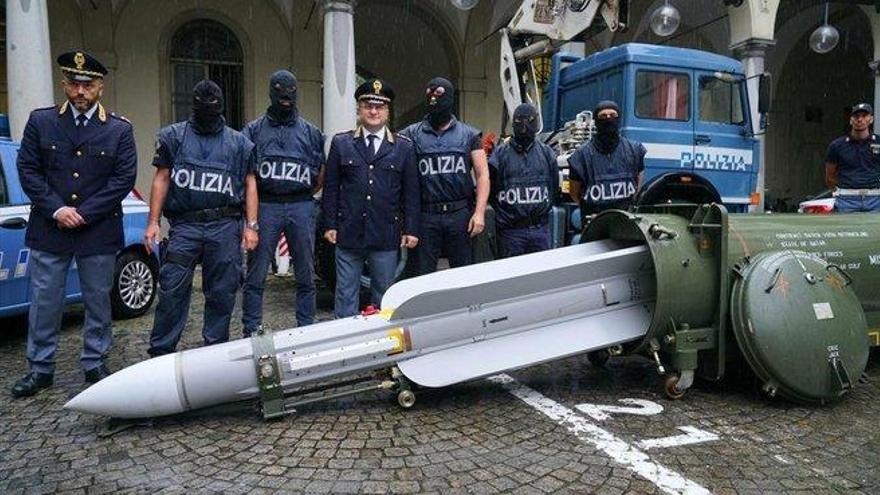 La polícia italiana incauta un misil y un gran arsenal a un grupo ultraderechista