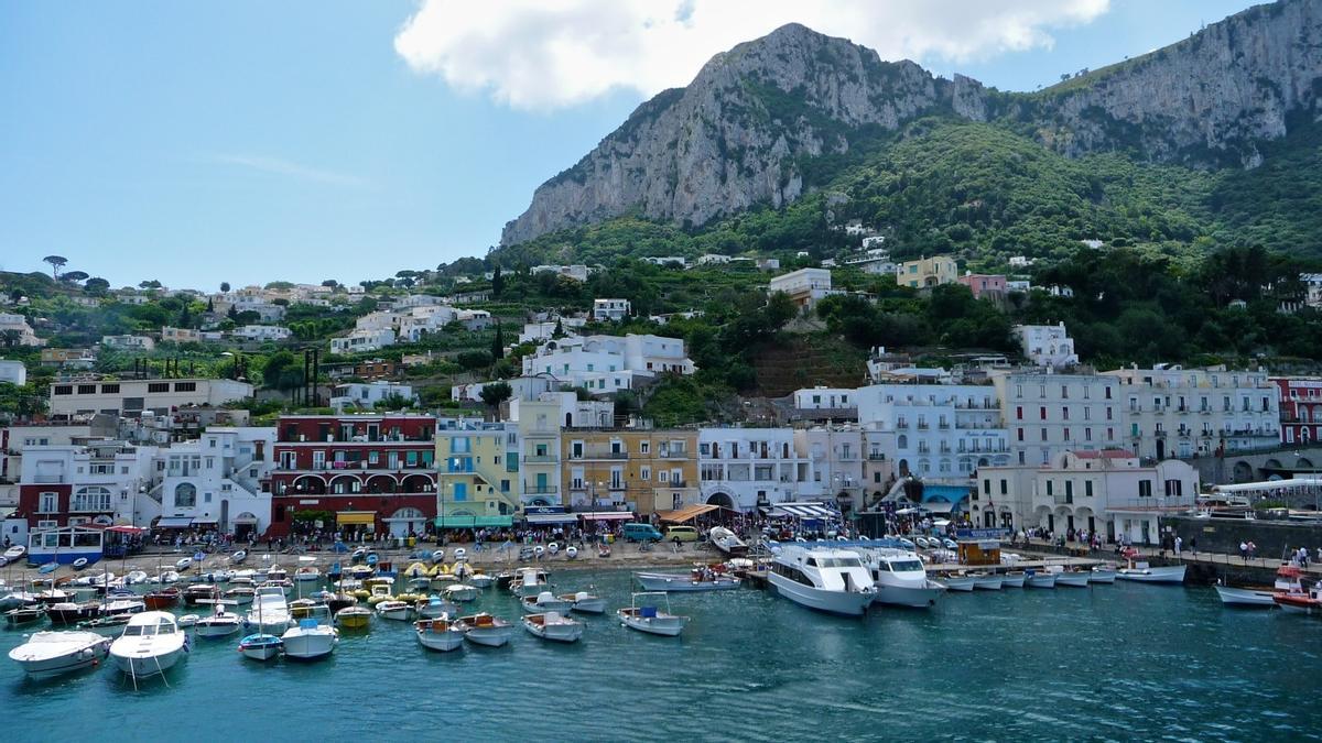 Fotografía panorámica de la Isla de Capri.
