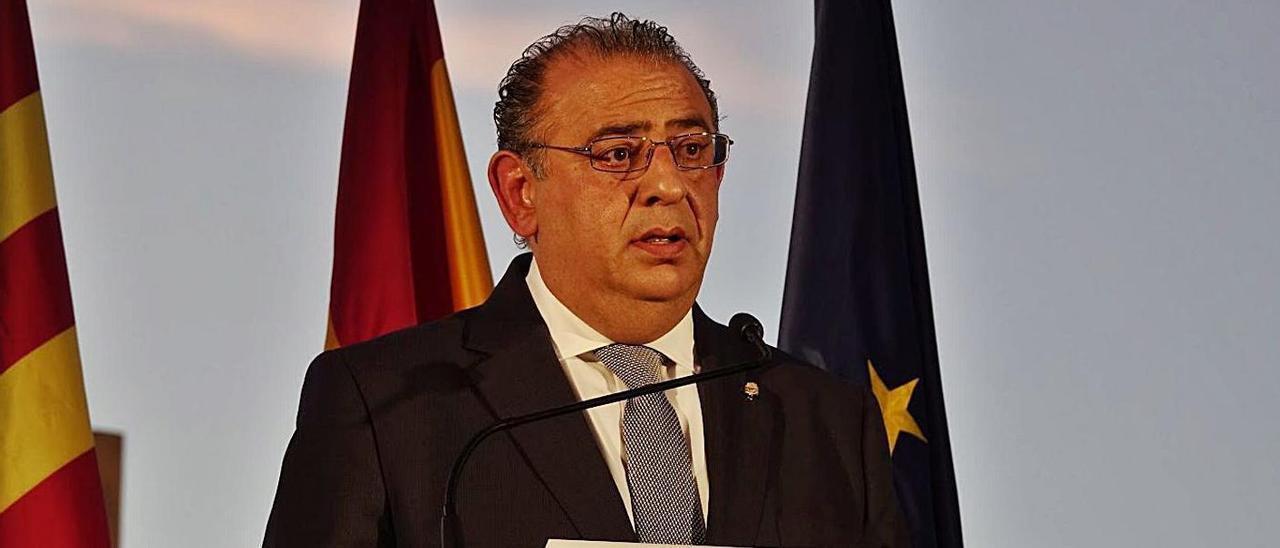 El alcalde Alfonso Rodríguez Badal, ayer, durante el acto conmemorativo.