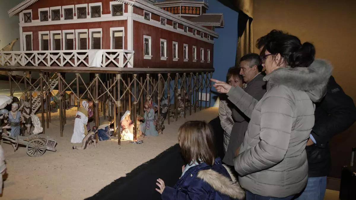 La Asociación Belenista de Gijón inaugura el belén "Las Carolinas": "Va a encantar"