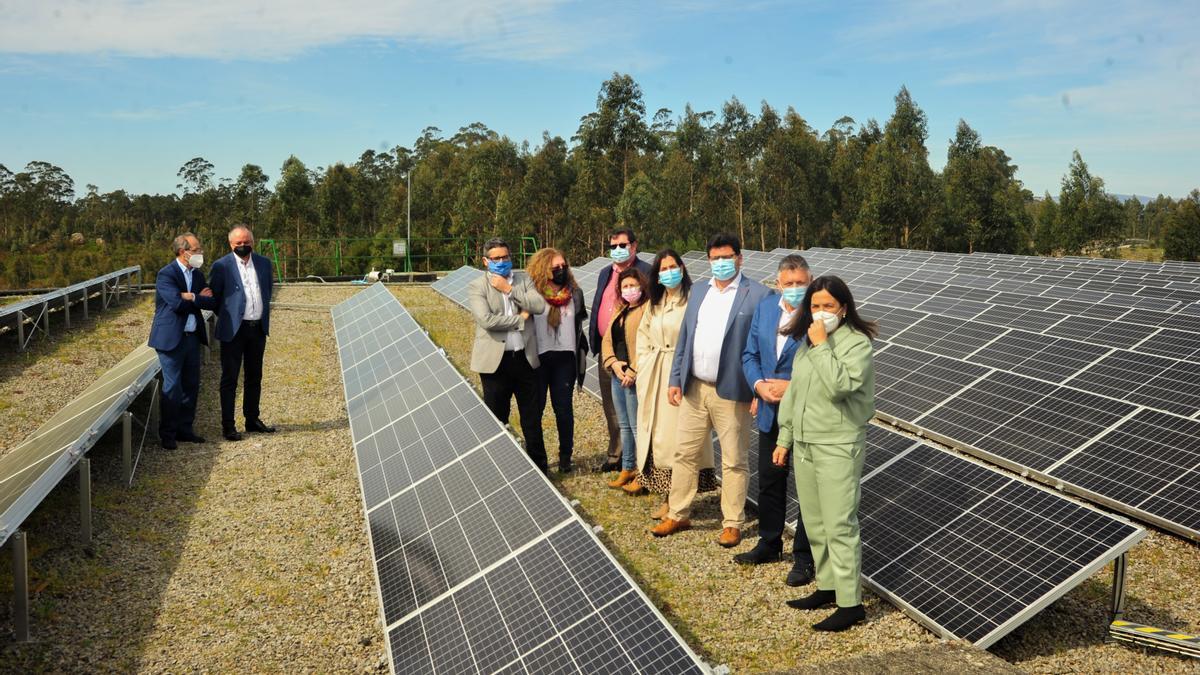 Las instalaciones cuentan con más de 200 paneles solares.