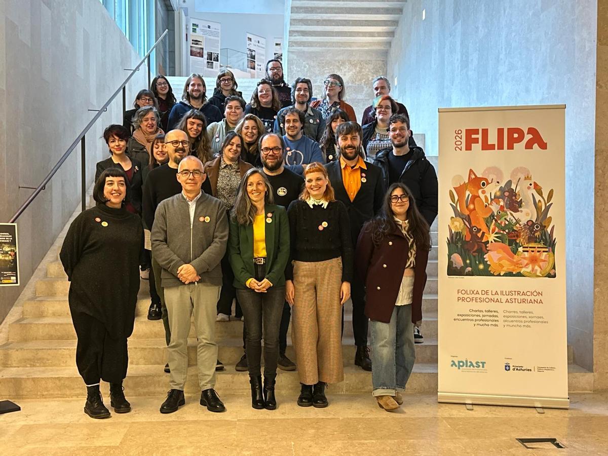 Los asistentes a la presentación de FLIPA en el Museo Arqueológico de Asturias.