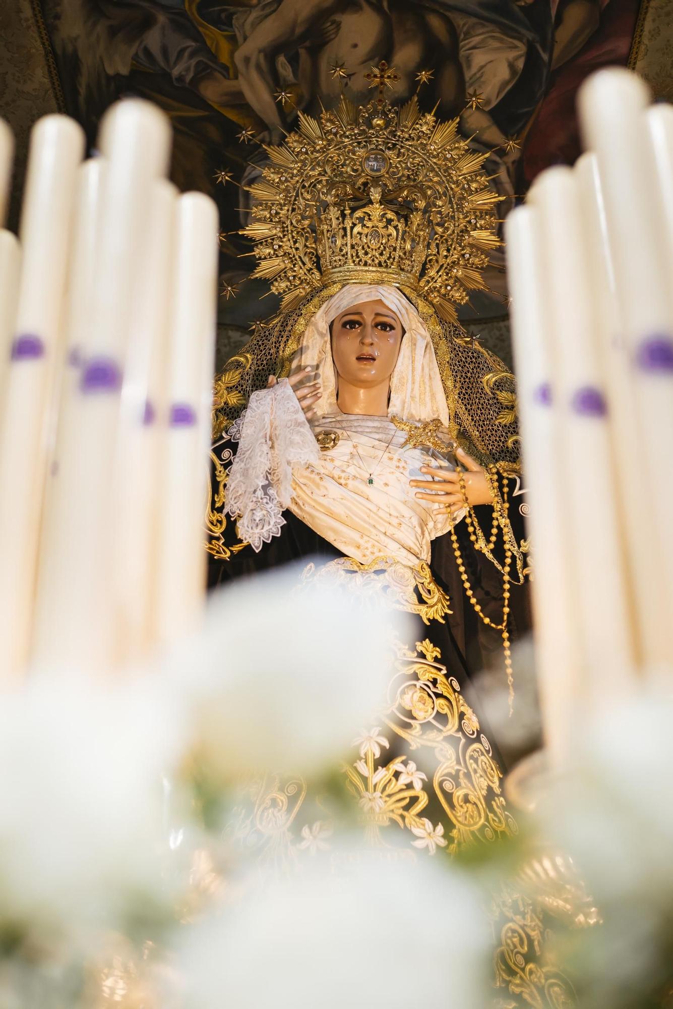 El temporal ahoga el Miércoles Santo en Mérida