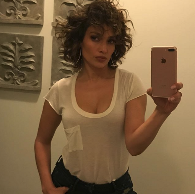 Cortes pelo rizado: Jennifer Lopez