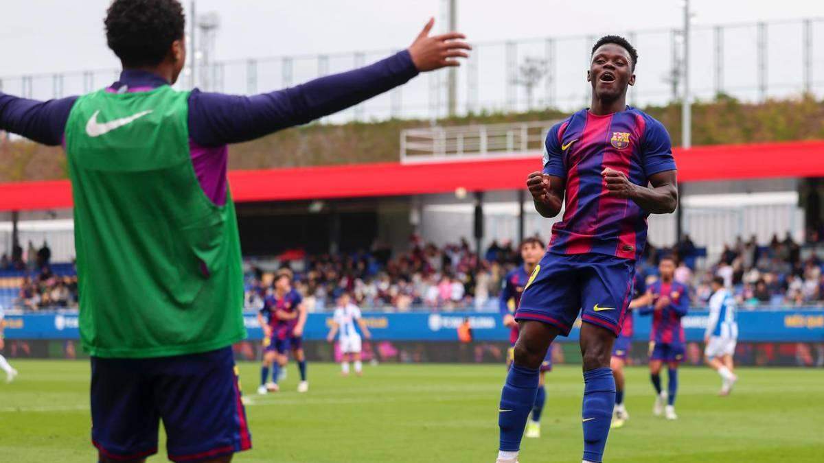 Aziz Issah celebra un gol ante el filial del Espanyol