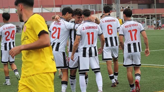 La crónica | Triunfo insuficiente para el CD Castellón B: condenado a disputar el ‘play-out’ (4-2)