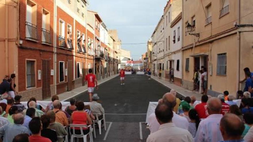 El encanto del «joc al carrer»